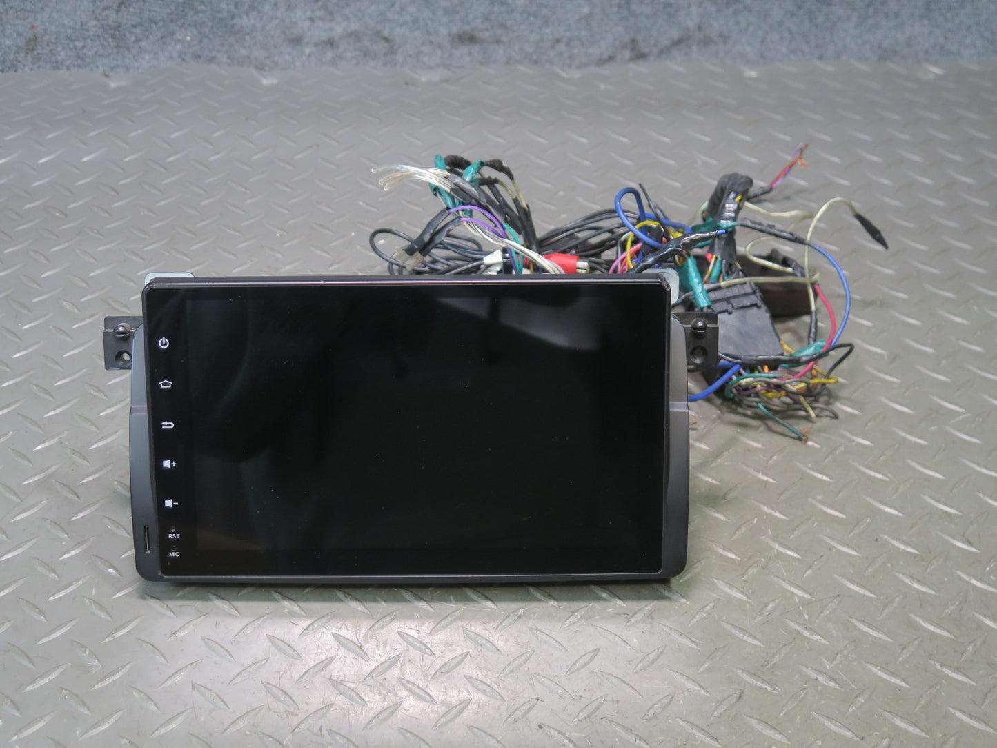 2001-2006 BMW E46 M3 Eonon GA9450B Car Stereo Radio Android Multimedia Head Unit