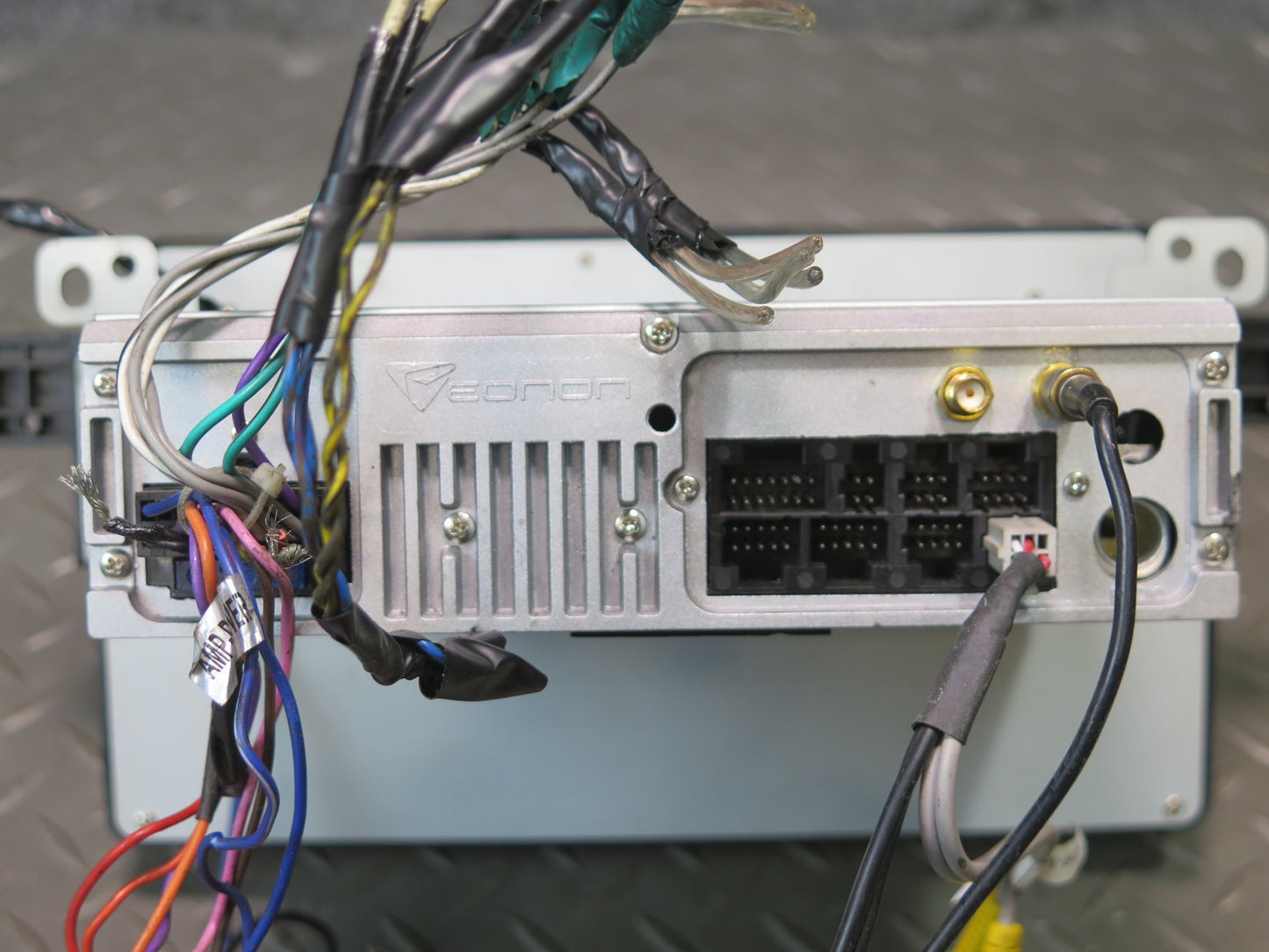 2001-2006 BMW E46 M3 Eonon GA9450B Car Stereo Radio Android Multimedia Head Unit