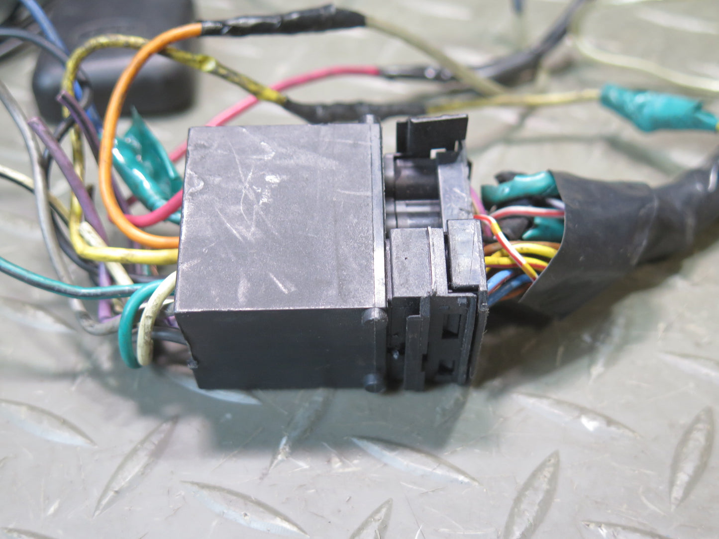 2001-2006 BMW E46 M3 Eonon GA9450B Car Stereo Radio Android Multimedia Head Unit