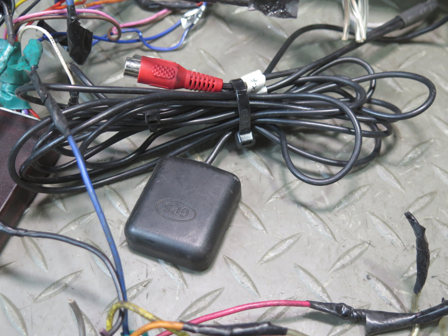 2001-2006 BMW E46 M3 Eonon GA9450B Car Stereo Radio Android Multimedia Head Unit