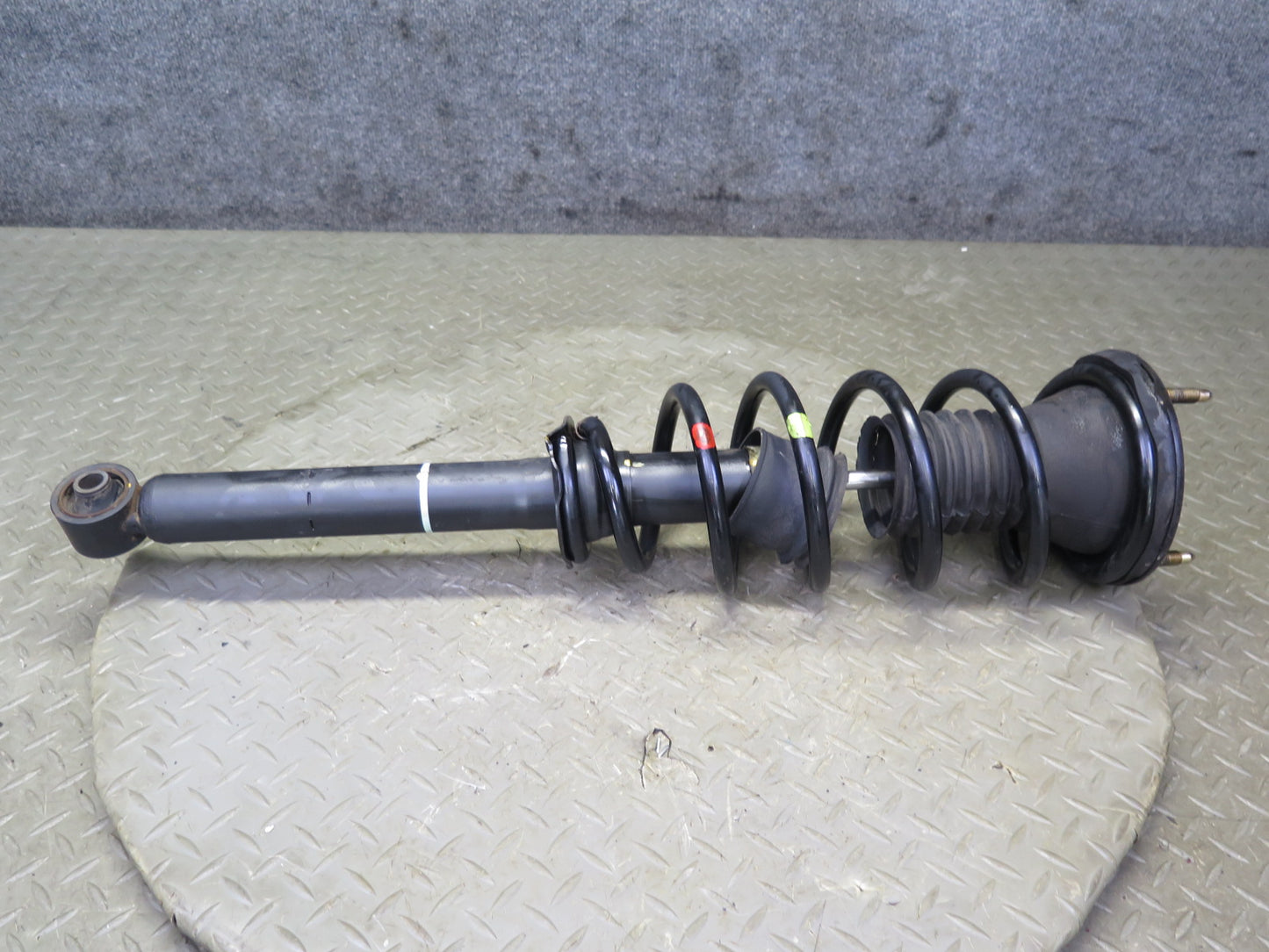 98-00 Lexus UCF20L LS400 RWD Rear Left Strut Shock Absorber OEM