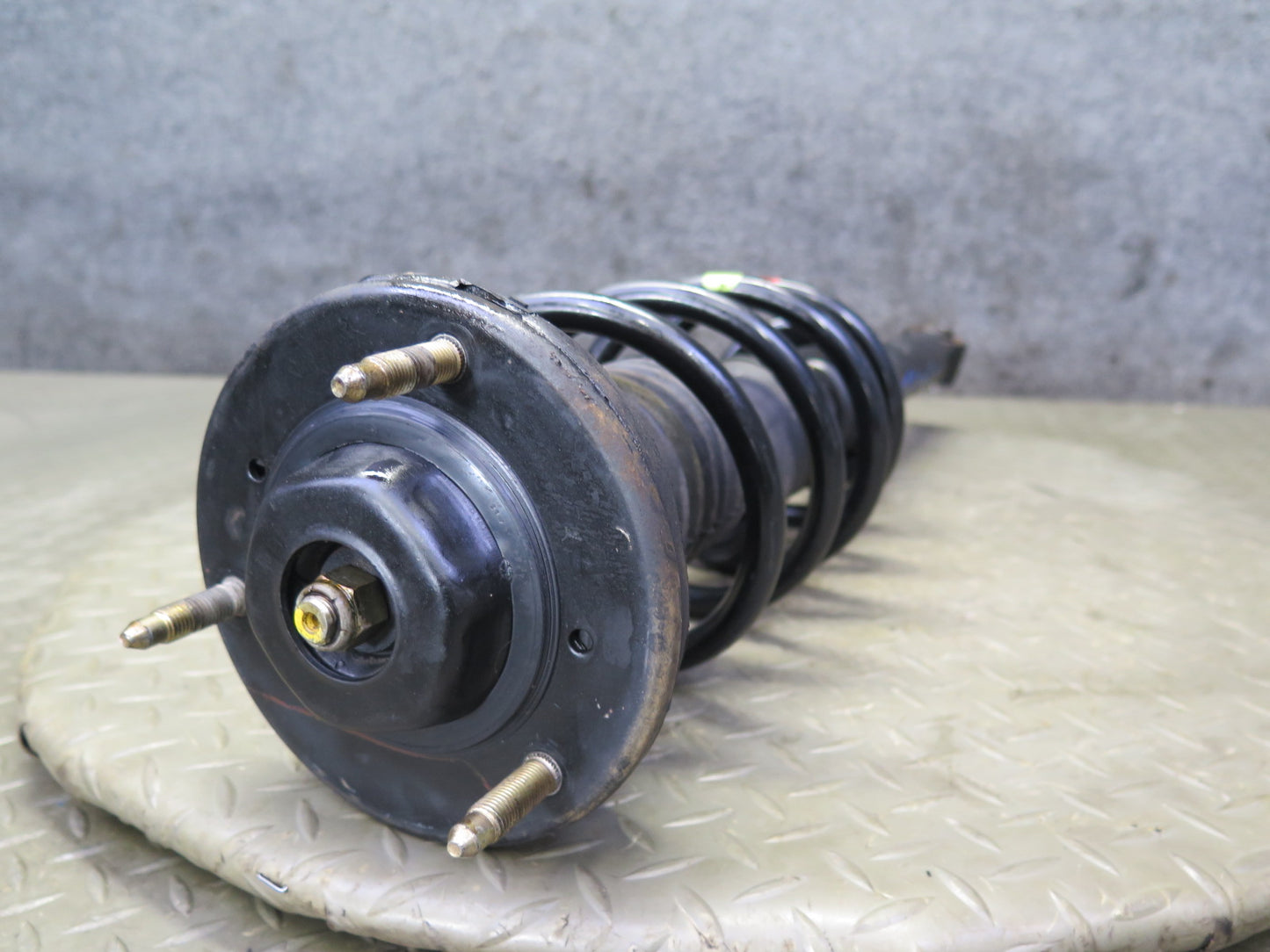 98-00 Lexus UCF20L LS400 RWD Rear Left Strut Shock Absorber OEM