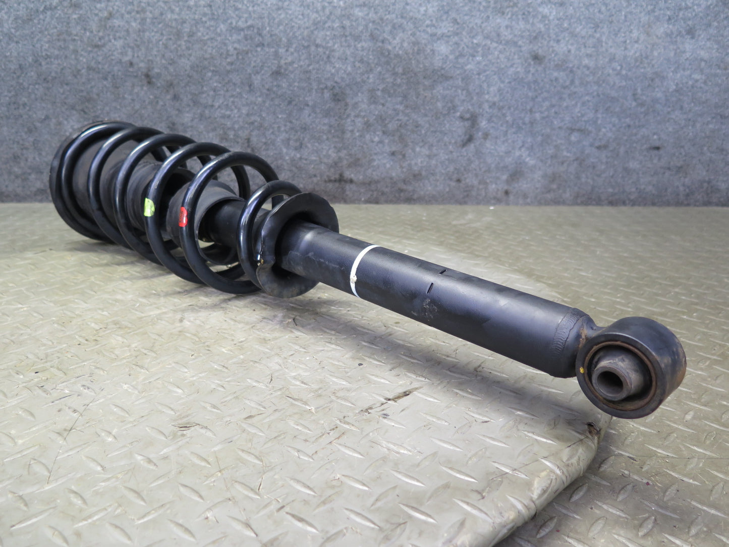 98-00 Lexus UCF20L LS400 RWD Rear Left Strut Shock Absorber OEM