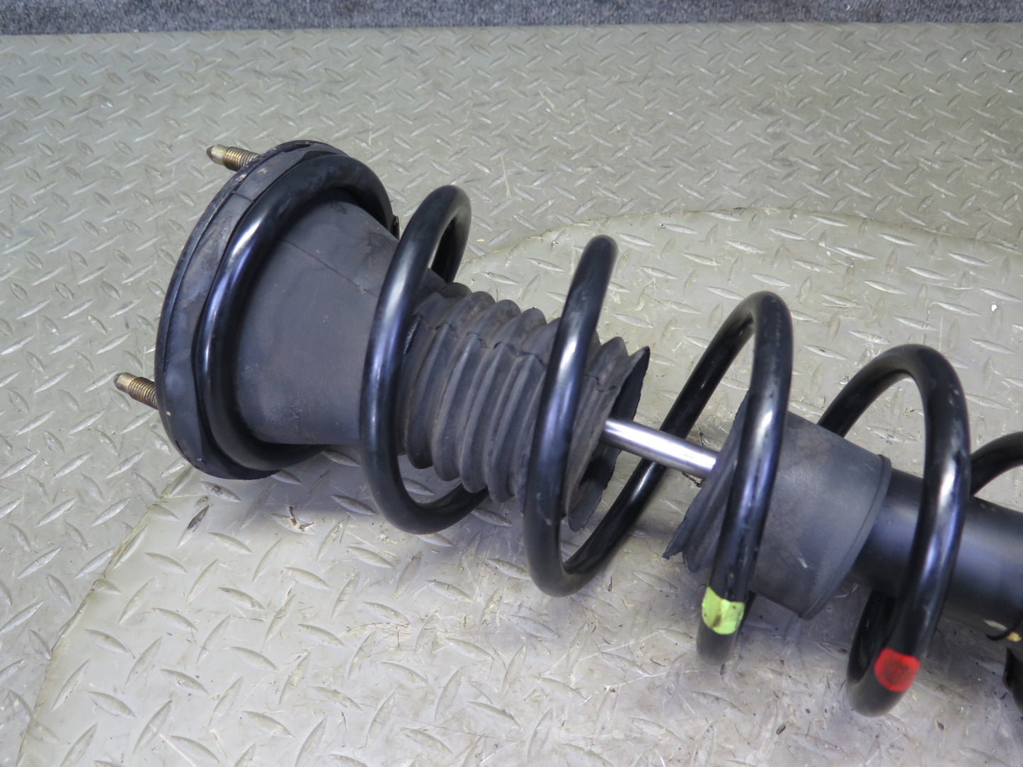 98-00 Lexus UCF20L LS400 RWD Rear Left Strut Shock Absorber OEM