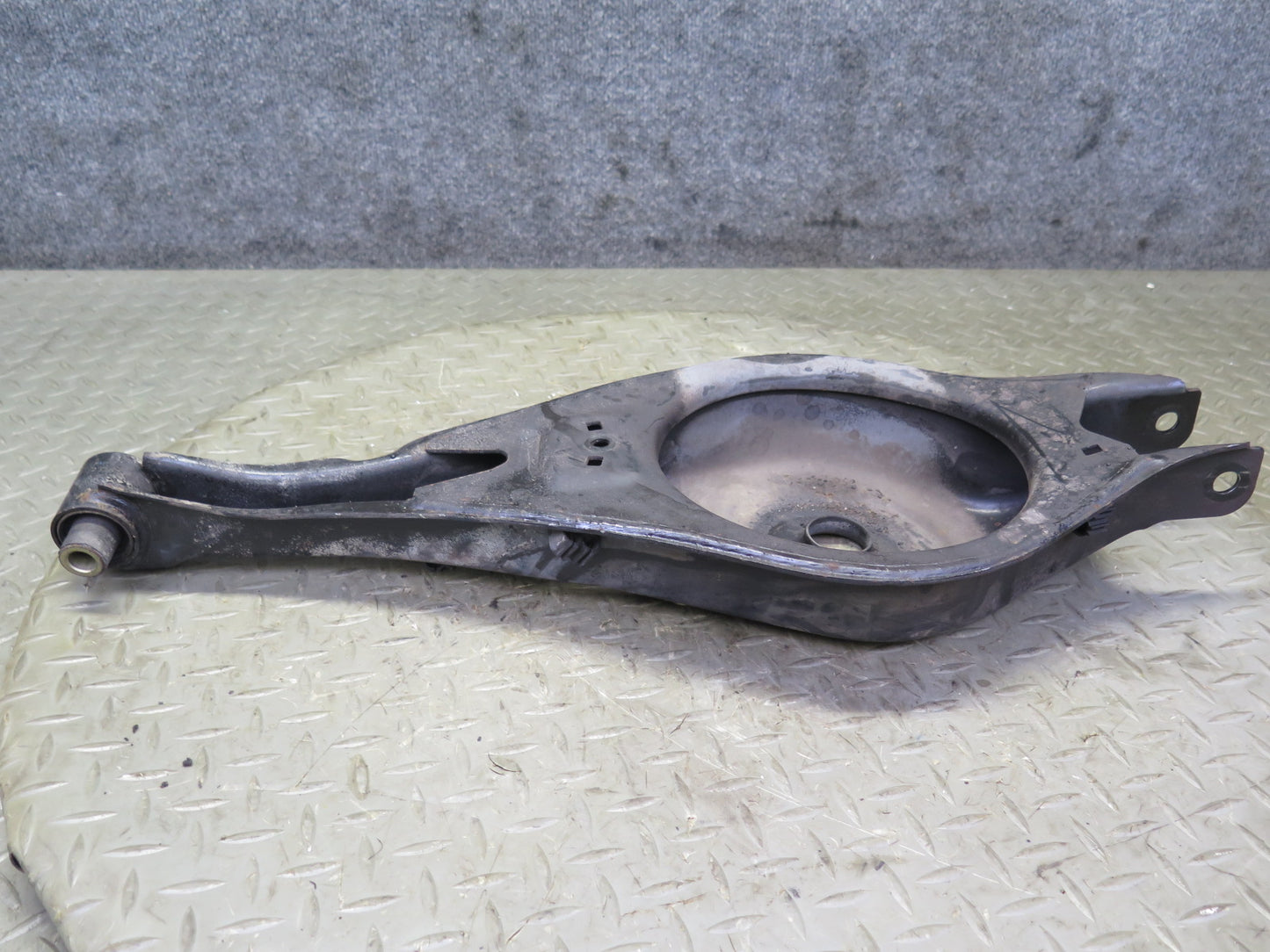 94-99 BMW E36 325iC 328iC Set of 2 Rear Right Upper & Lower Control Arm OEM