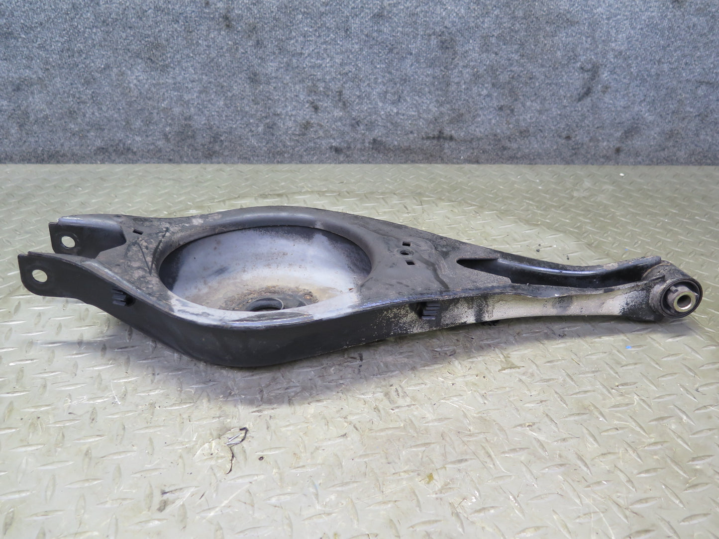 94-99 BMW E36 325iC 328iC Set of 2 Rear Right Upper & Lower Control Arm OEM