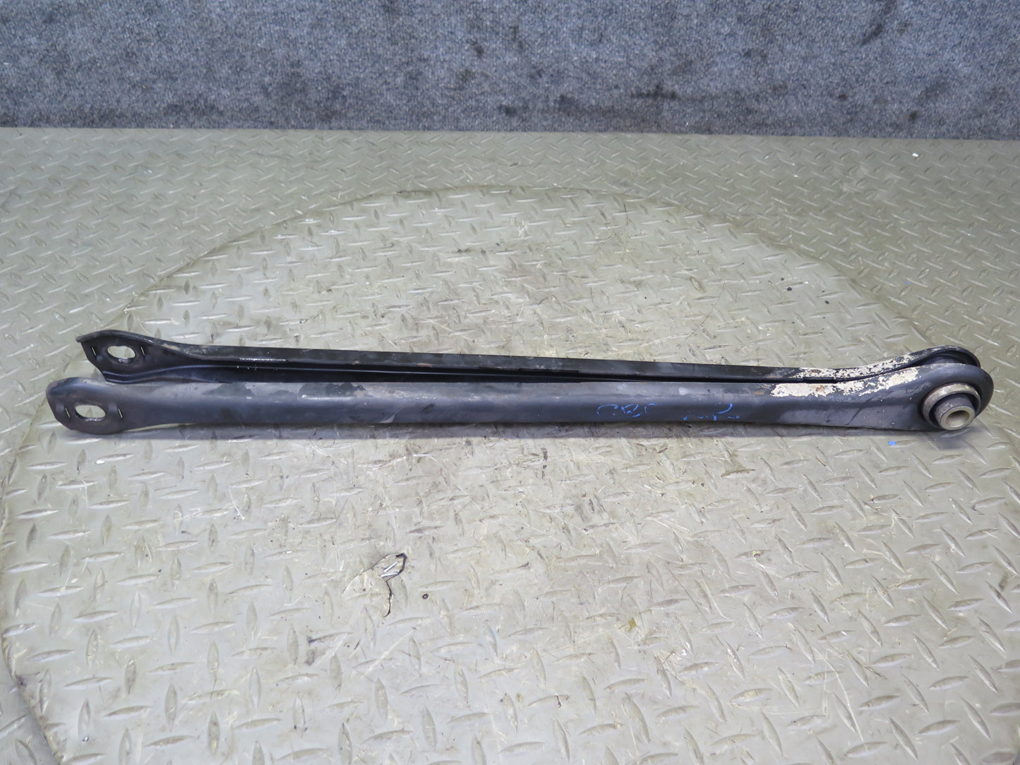 94-99 BMW E36 325iC 328iC Set of 2 Rear Right Upper & Lower Control Arm OEM