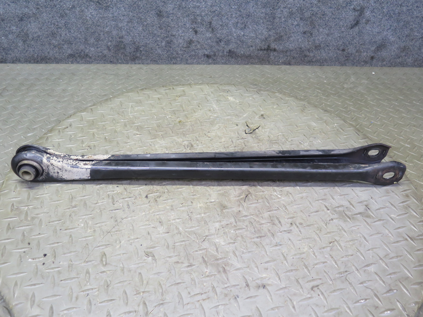 94-99 BMW E36 325iC 328iC Set of 2 Rear Right Upper & Lower Control Arm OEM