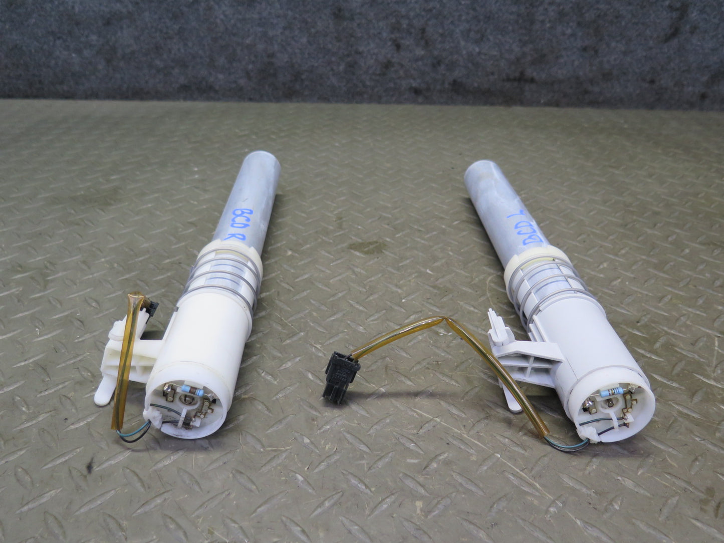 2006-2012 Bentley Flying Spur 6.0L Engine Left & Right Side Fuel Pump Assembly