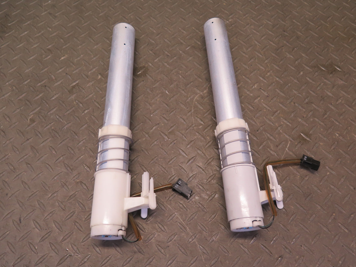 2006-2012 Bentley Flying Spur 6.0L Engine Left & Right Side Fuel Pump Assembly