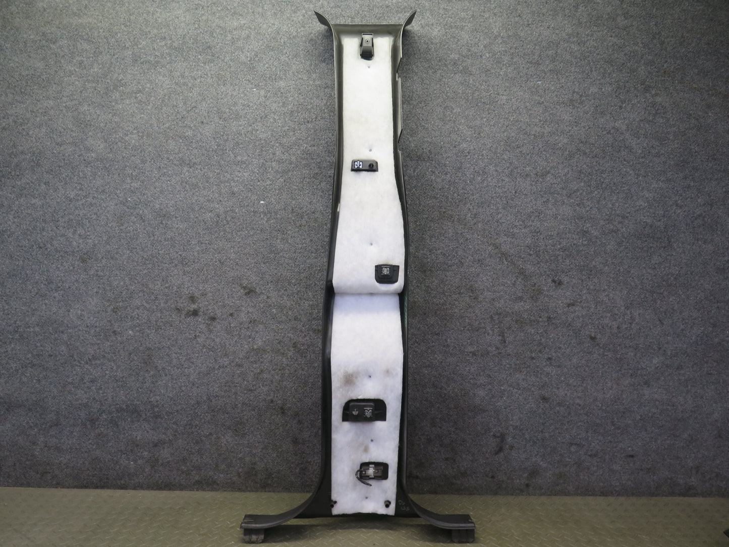 2003-2007 Hummer H2 Left & Right Interior B Pillar Trim Cover Panel Set of 2