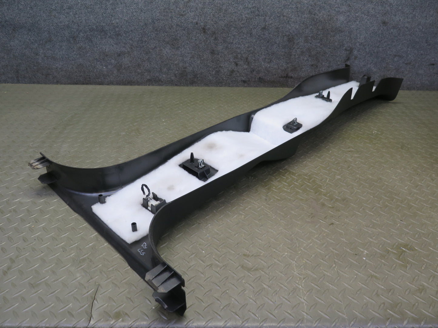 2003-2007 Hummer H2 Left & Right Interior B Pillar Trim Cover Panel Set of 2