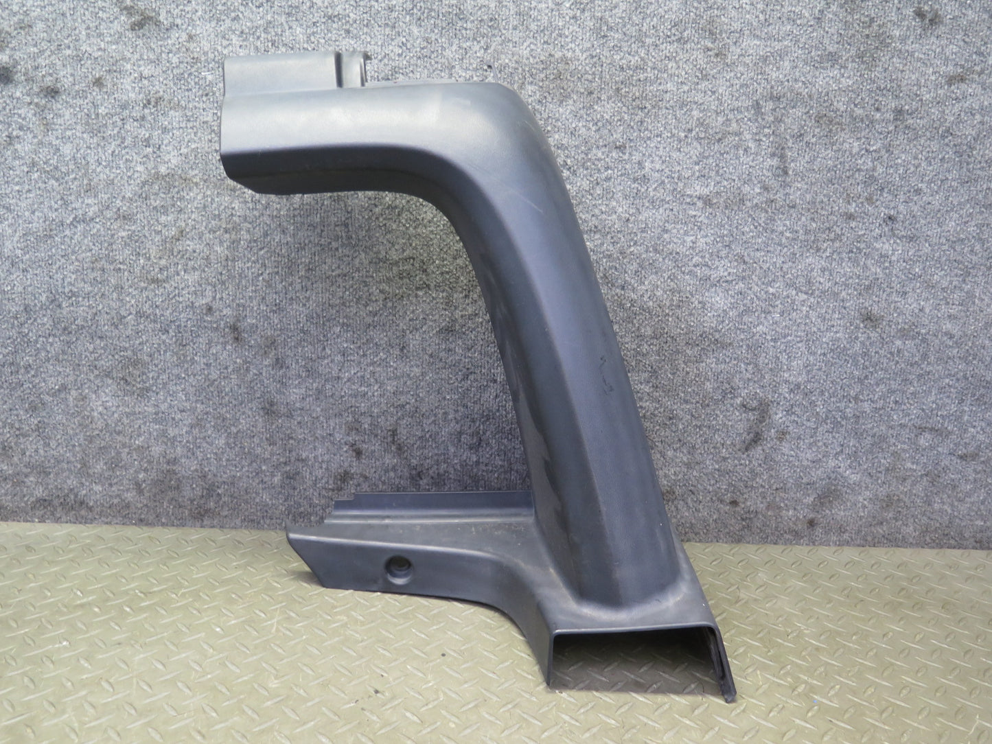 2003-2009 Hummer H2 Rear Right Interior CAB Trim Cover Panel 15277511