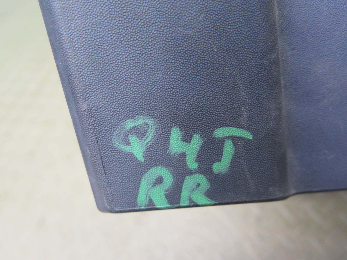 2003-2009 Hummer H2 Rear Right Interior CAB Trim Cover Panel 15277511