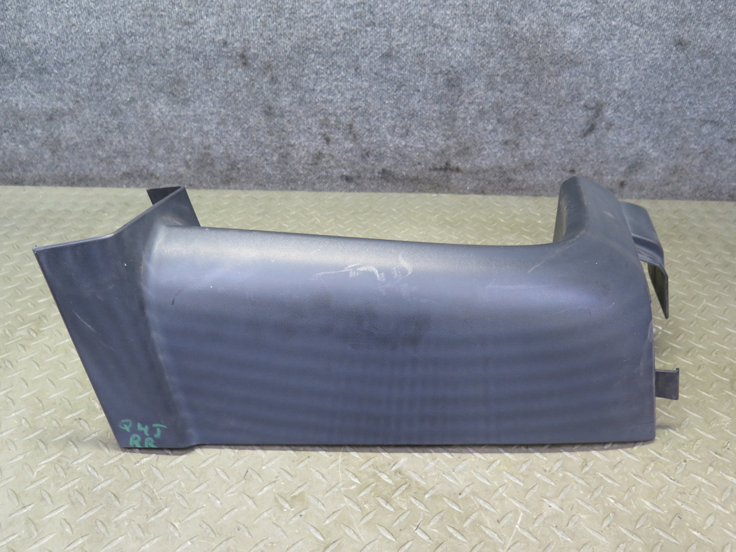 2003-2009 Hummer H2 Rear Right Interior CAB Trim Cover Panel 15277511