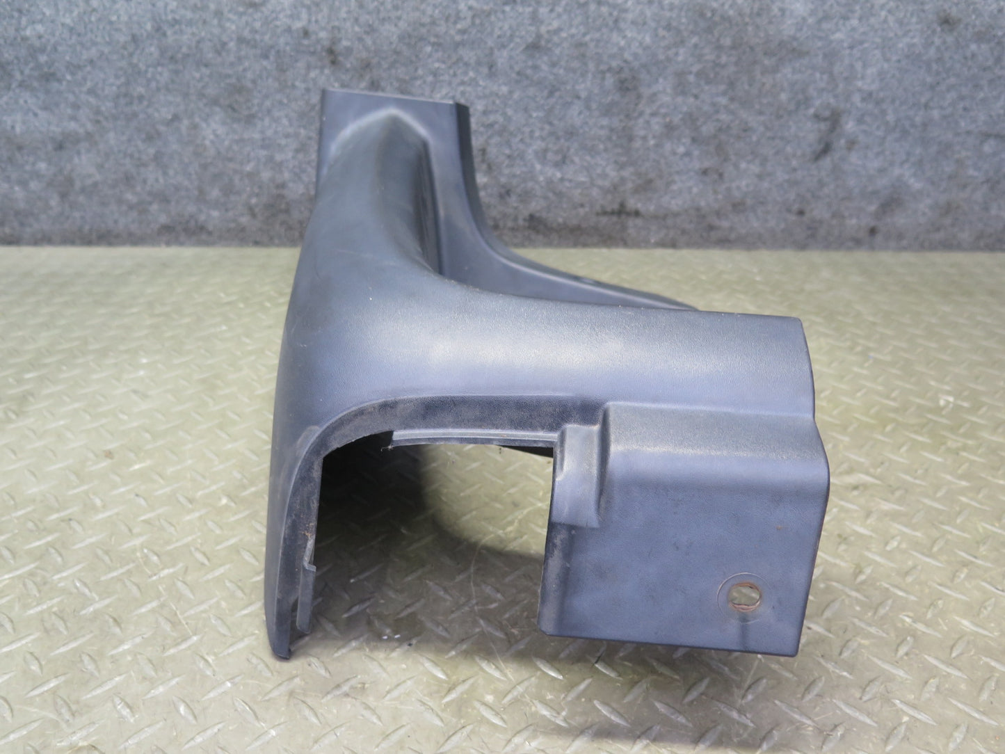 2003-2009 Hummer H2 Rear Right Interior CAB Trim Cover Panel 15277511