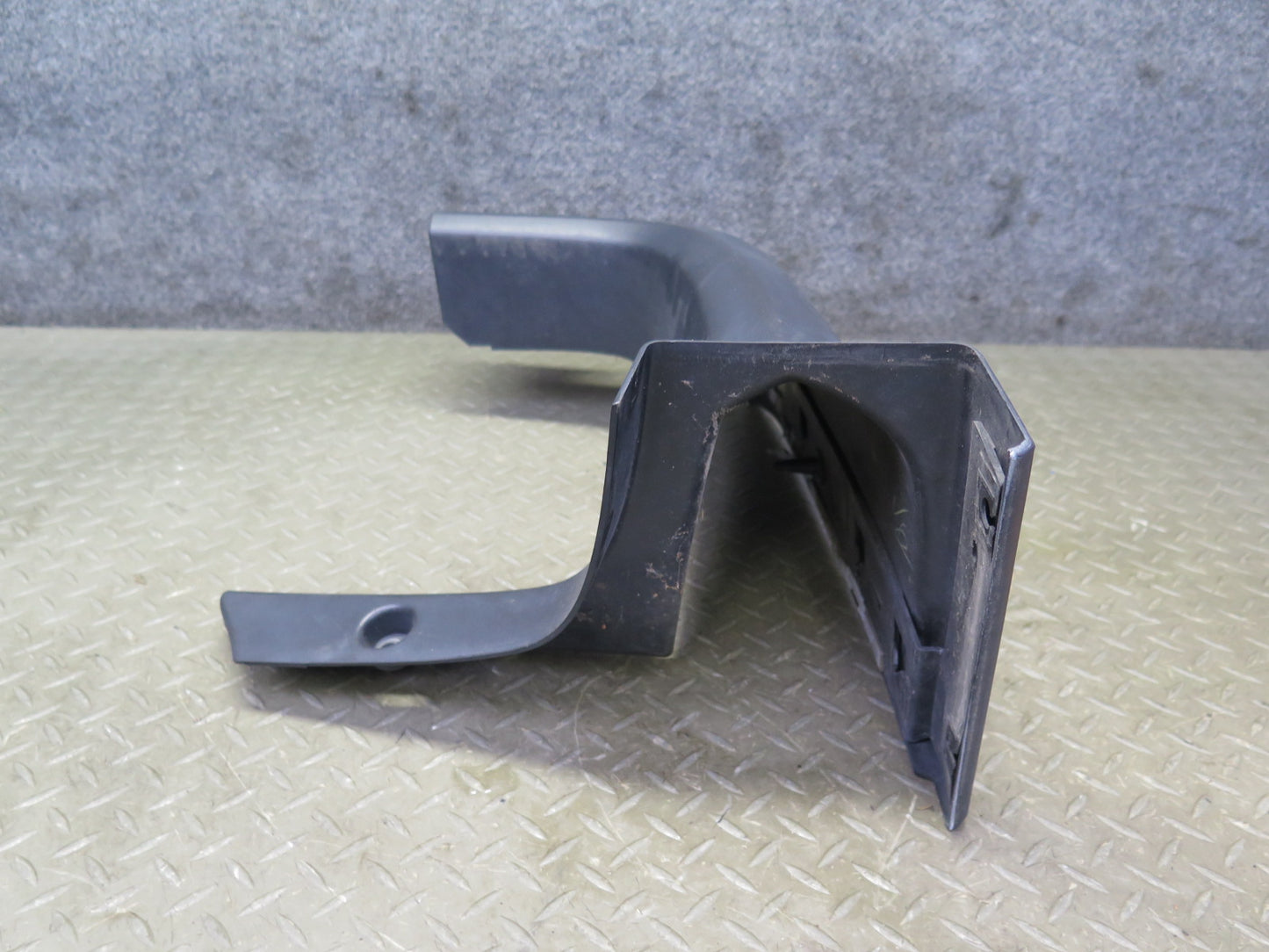 2003-2009 Hummer H2 Rear Right Interior CAB Trim Cover Panel 15277511