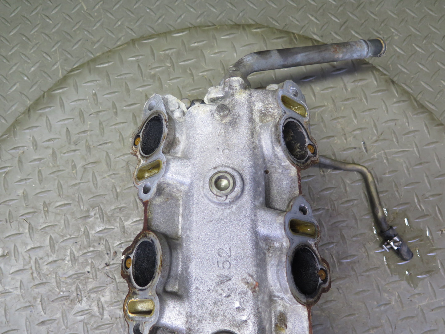 84-86 Nissan Z31 300ZX VG30ET Turbo Lower Intake Manifold w Fuel Rail 60K OEM