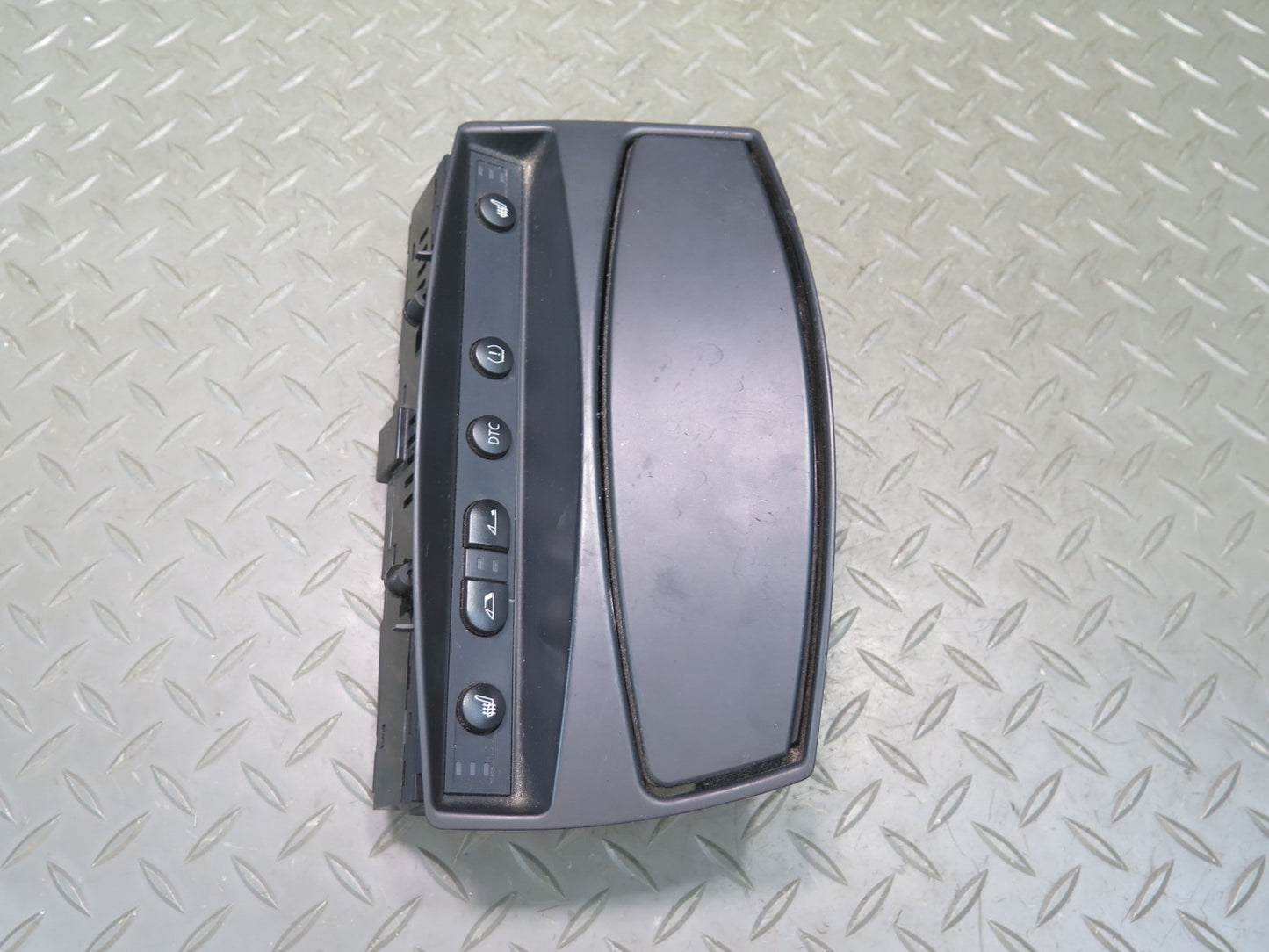 06-08 BMW E85 Z4 Roadster Dash Center Console Ash Tray Button Switch Panel OEM