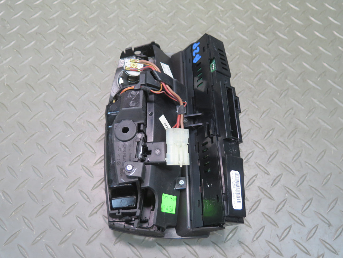 06-08 BMW E85 Z4 Roadster Dash Center Console Ash Tray Button Switch Panel OEM