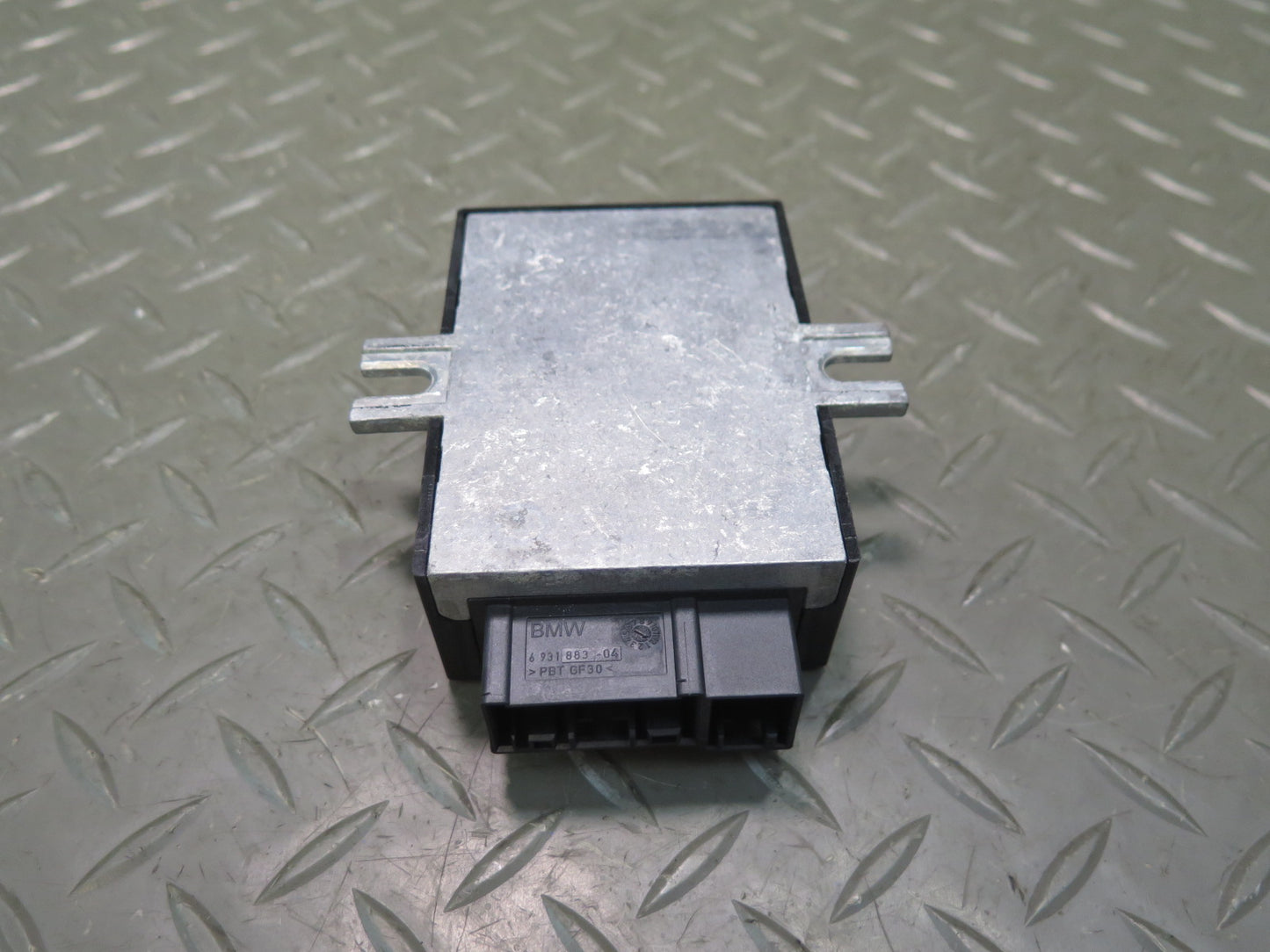 06-08 BMW E85 Z4 N52 Fuel Pump Control Module Unit 6766003 OEM