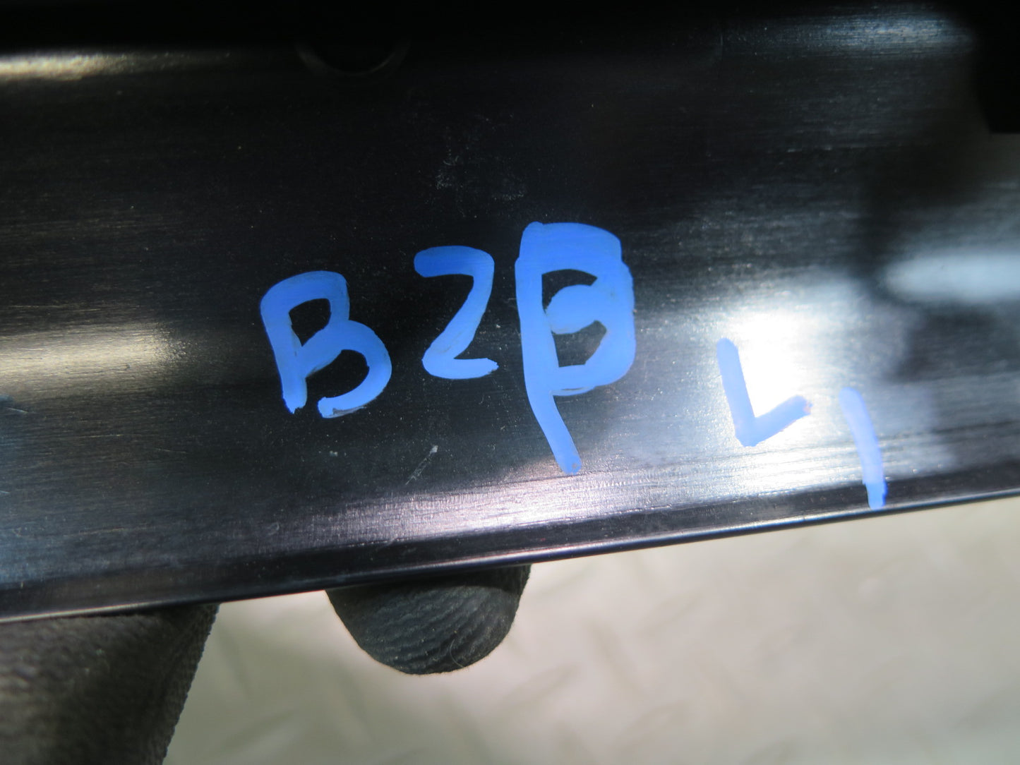 03-08 BMW E85 Z4 Set of 2 Left & Right Door Scuff Sill Plate Trim Cover OEM