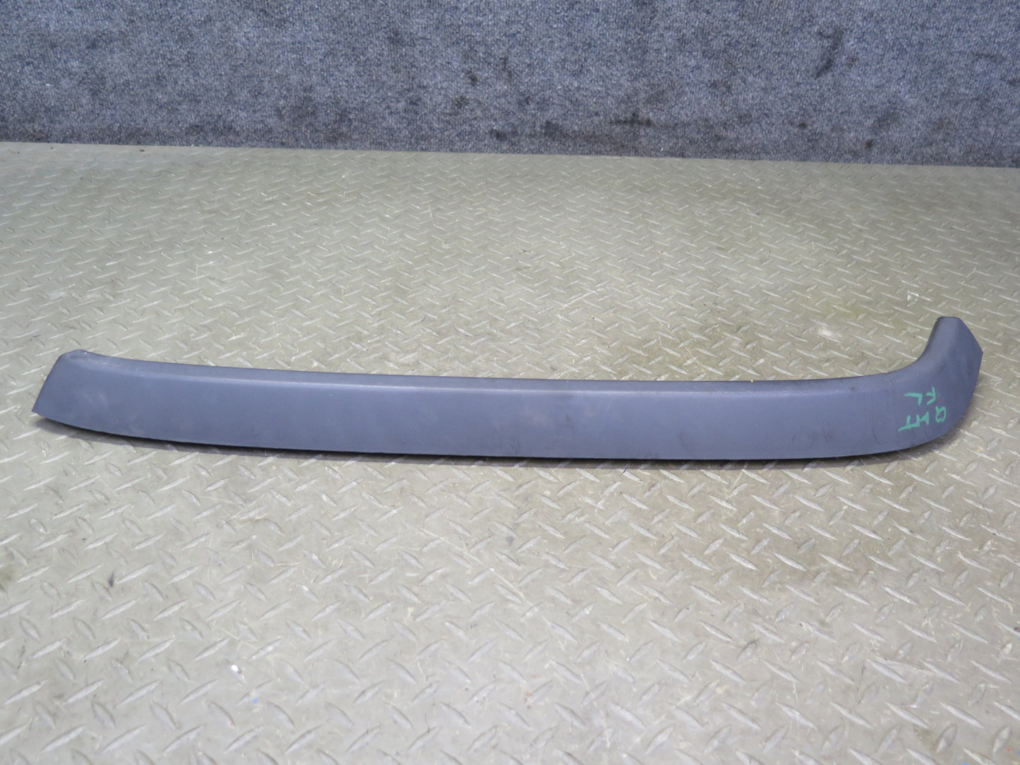2003-2009 Hummer H2 Front Left Fender Flare Wheel Arch Molding 15200466