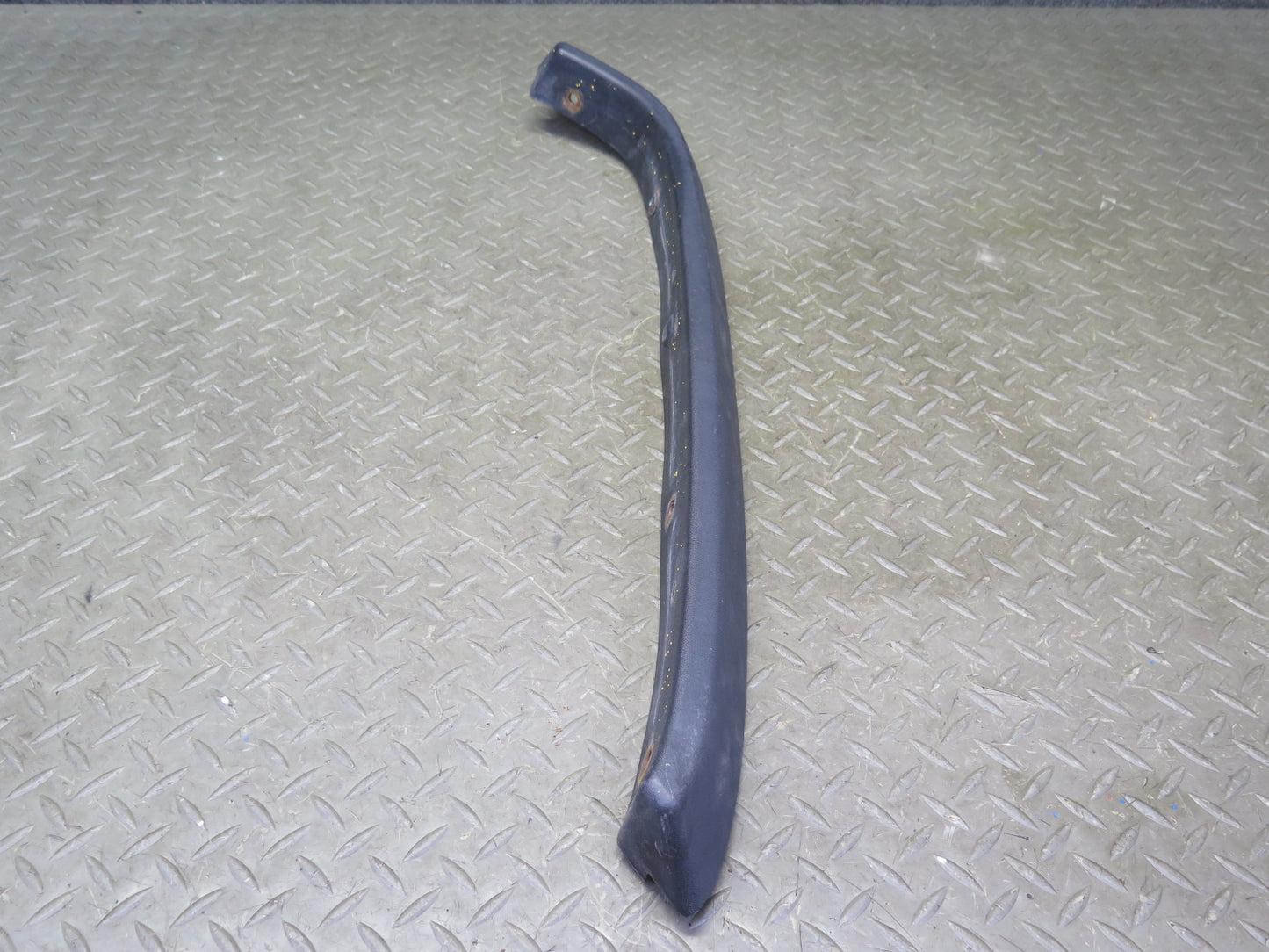 2003-2009 Hummer H2 Front Left Fender Flare Wheel Arch Molding 15200466