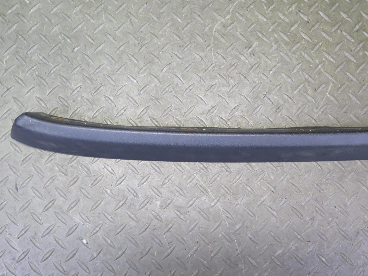 2003-2009 Hummer H2 Front Left Fender Flare Wheel Arch Molding 15200466