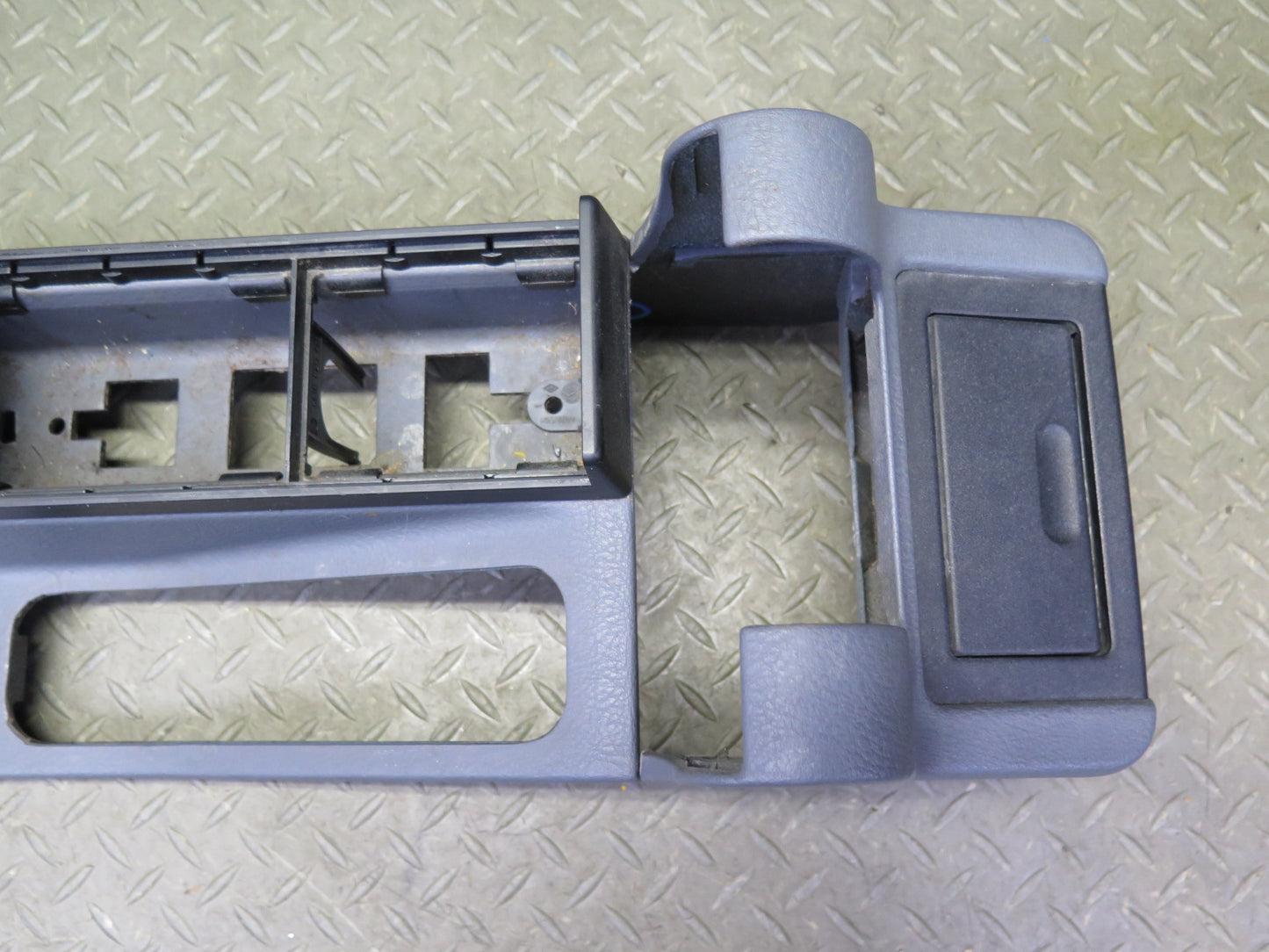 96-99 BMW E36 328iC Convertible Center Console Trim Cover Panel w CUP Holder OEM