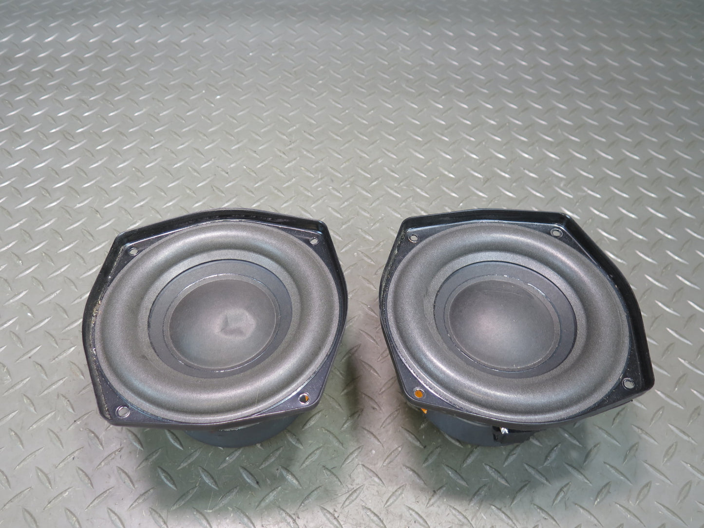 03-08 BMW E85 Z4 Set of 2 Rear TOP Hi-fi Subwoofer Speaker 6915841 OEM