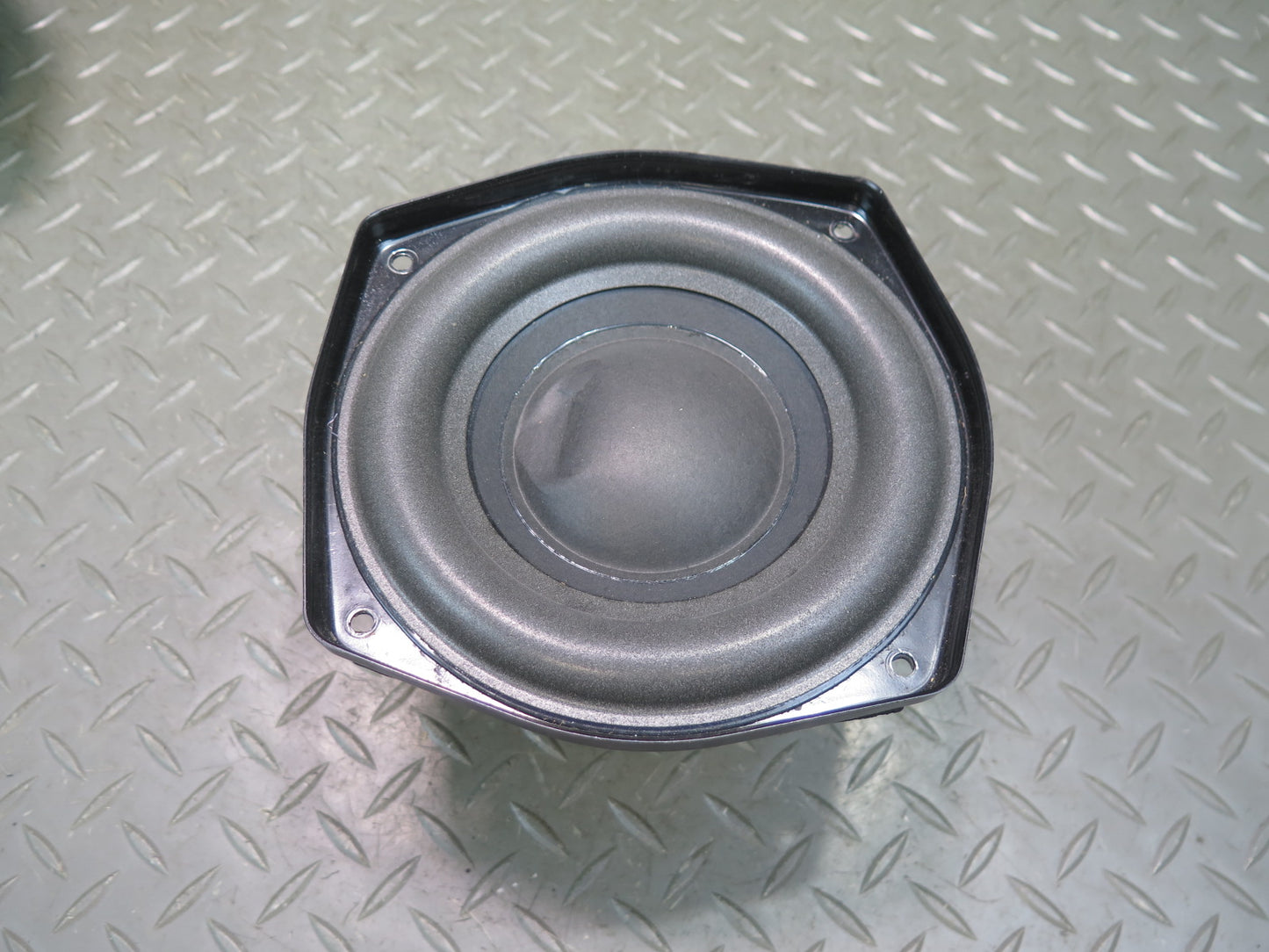 03-08 BMW E85 Z4 Set of 2 Rear TOP Hi-fi Subwoofer Speaker 6915841 OEM