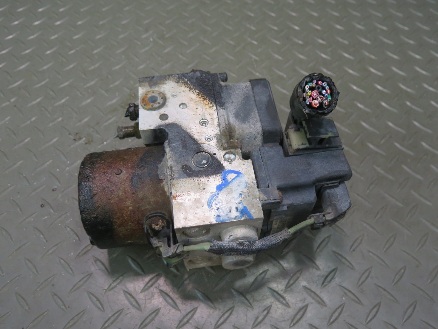 2003-2007 Hummer H2 Anti Lock Brake ABS Pump Module 0273004637