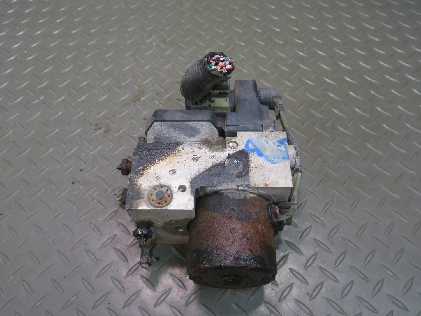 2003-2007 Hummer H2 Anti Lock Brake ABS Pump Module 0273004637