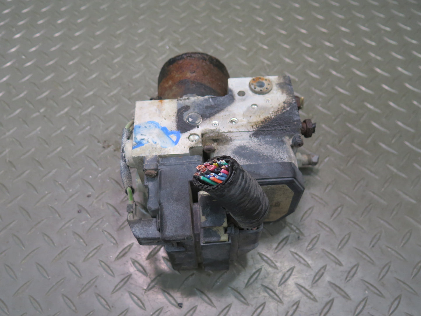 2003-2007 Hummer H2 Anti Lock Brake ABS Pump Module 0273004637