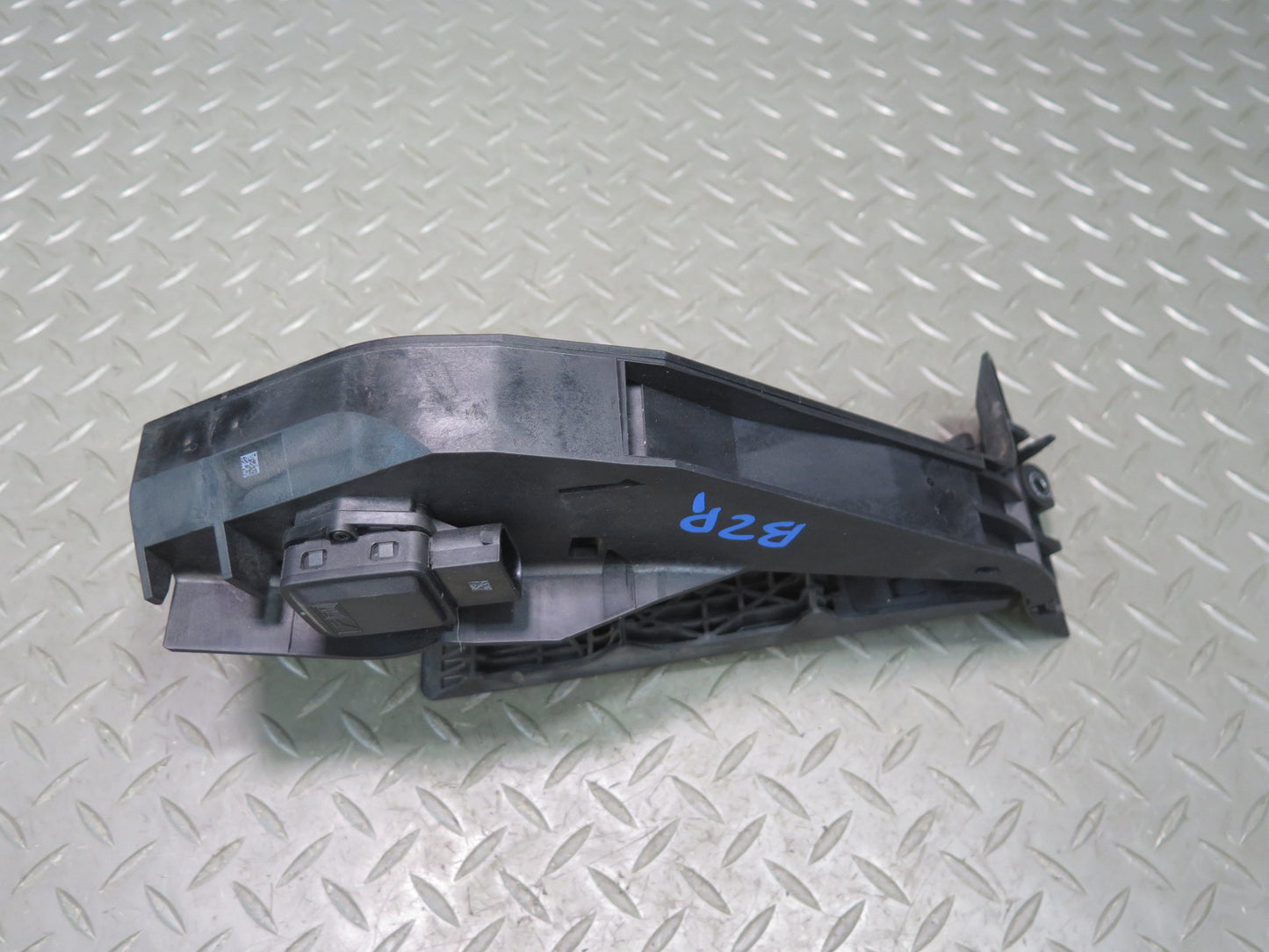 03-08 BMW E85 Z4 3.0L A/T Gas Acceleration & Brake Pedal w Footrest Pad Set OEM