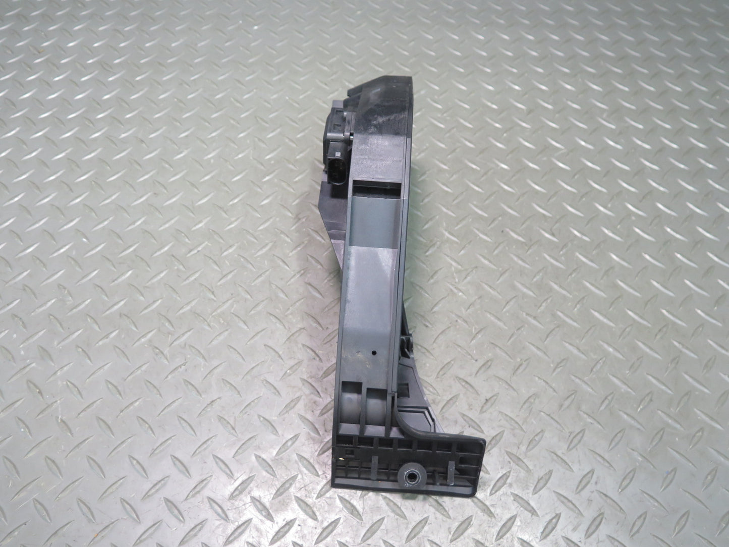 03-08 BMW E85 Z4 3.0L A/T Gas Acceleration & Brake Pedal w Footrest Pad Set OEM