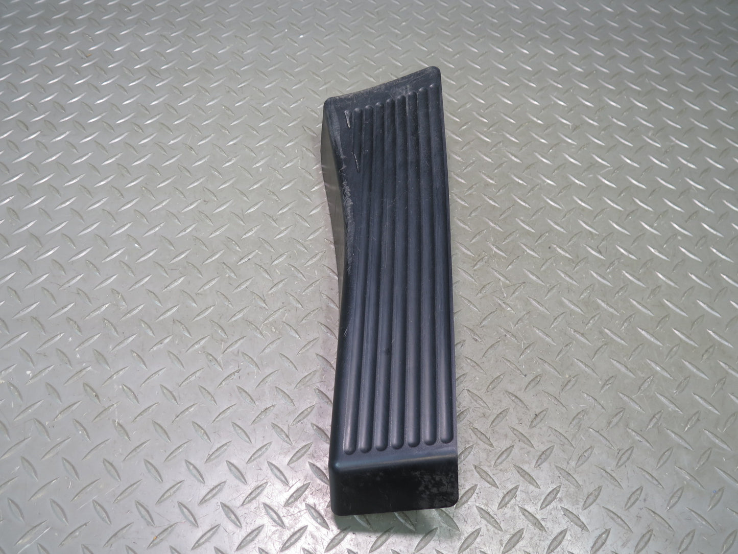 03-08 BMW E85 Z4 3.0L A/T Gas Acceleration & Brake Pedal w Footrest Pad Set OEM