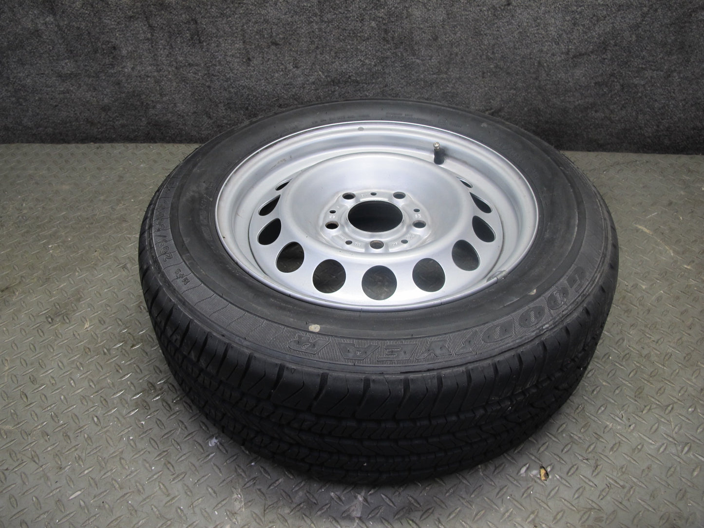 95-02 BMW E36 328ic Emergency Spare Tire R15 15" Wheel 15x6.5J ET47 1095006 OEM