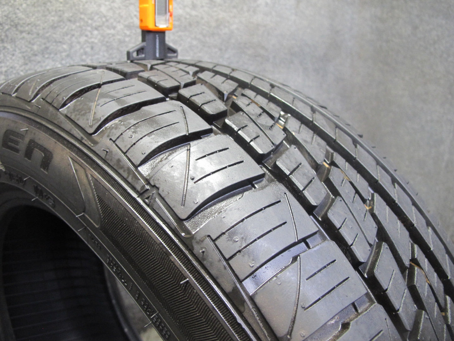 Set of 2 Falken Ziex ZE950 A/S Tire 225/50 R16 96V 3424 3524 10/32 Tread