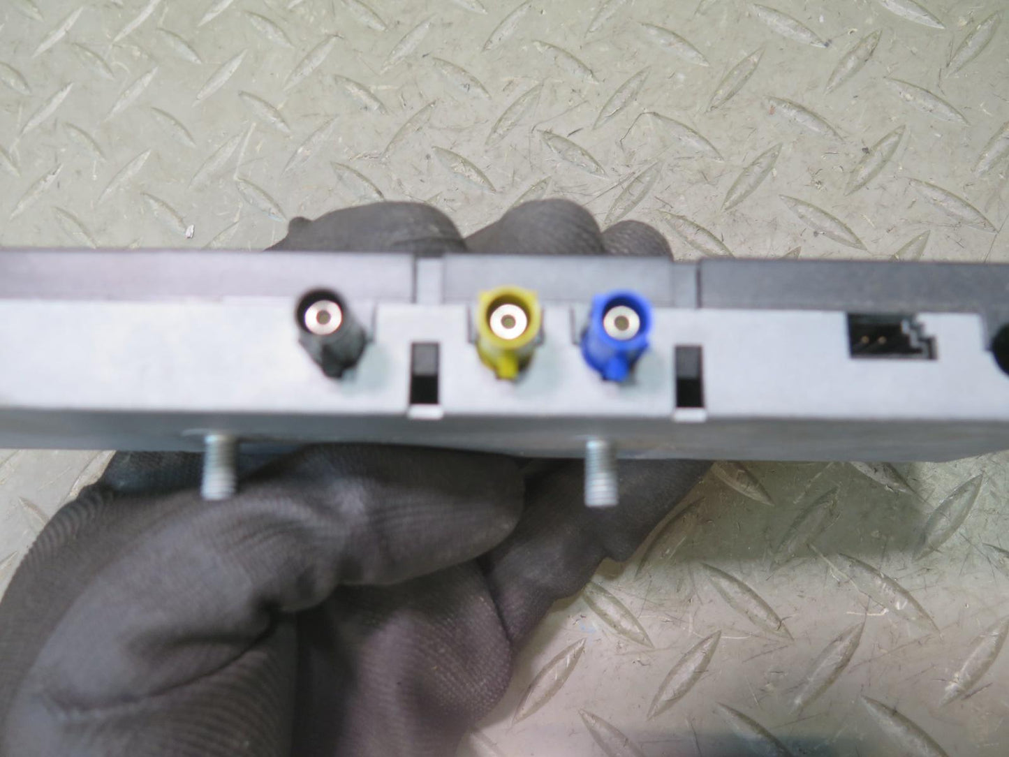 03-08 BMW E86 E85 Z4 AM FM Radio Amplifier Booster w Antenna Module Set OEM