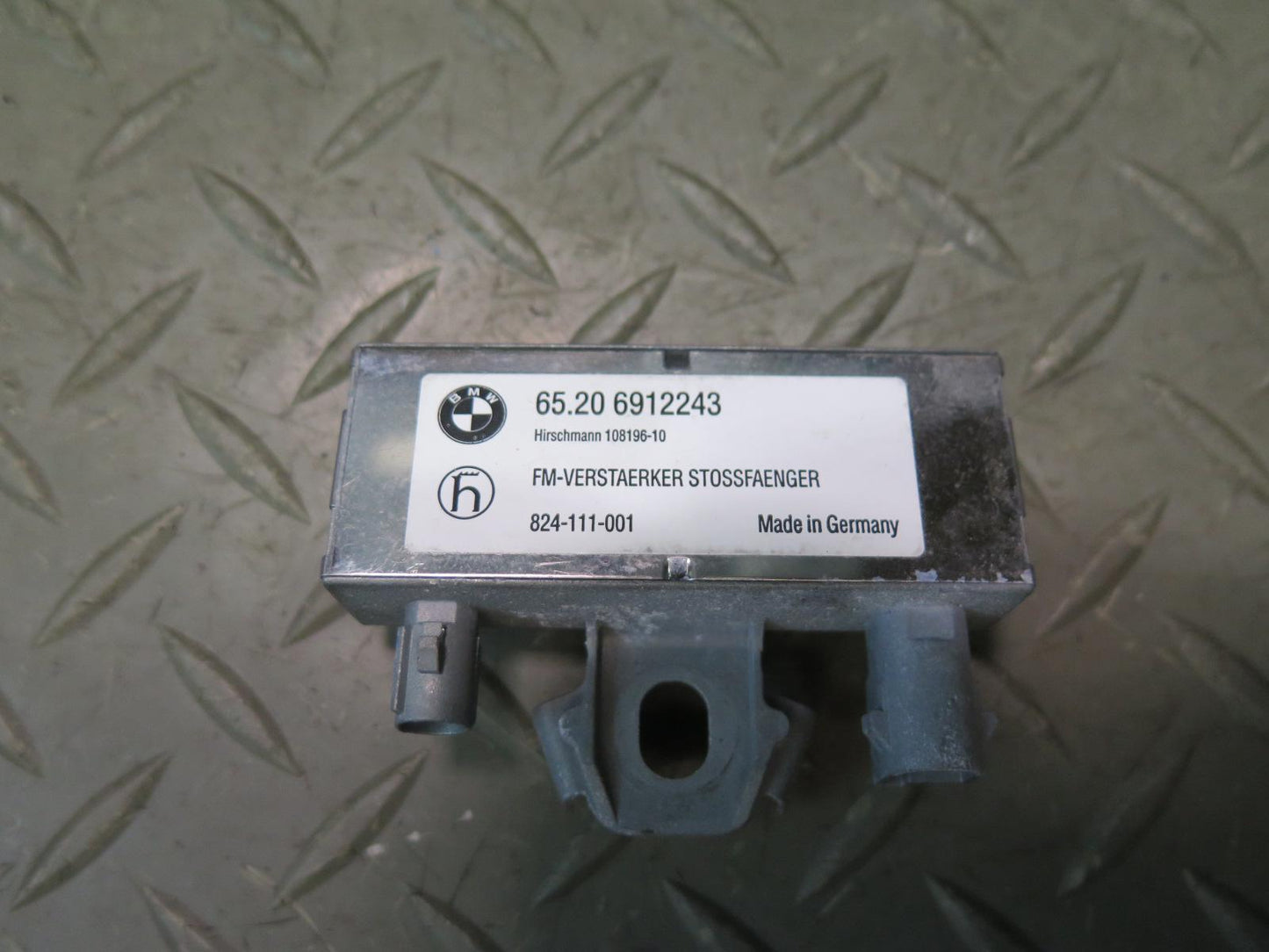 03-08 BMW E86 E85 Z4 AM FM Radio Amplifier Booster w Antenna Module Set OEM