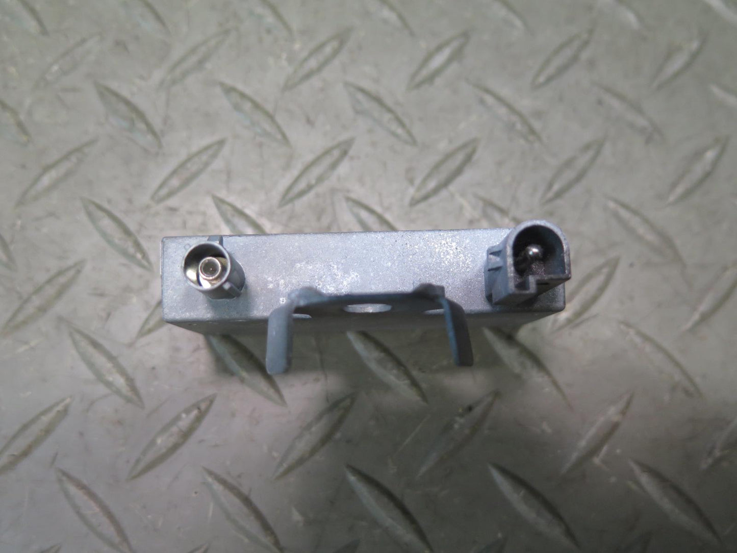 03-08 BMW E86 E85 Z4 AM FM Radio Amplifier Booster w Antenna Module Set OEM