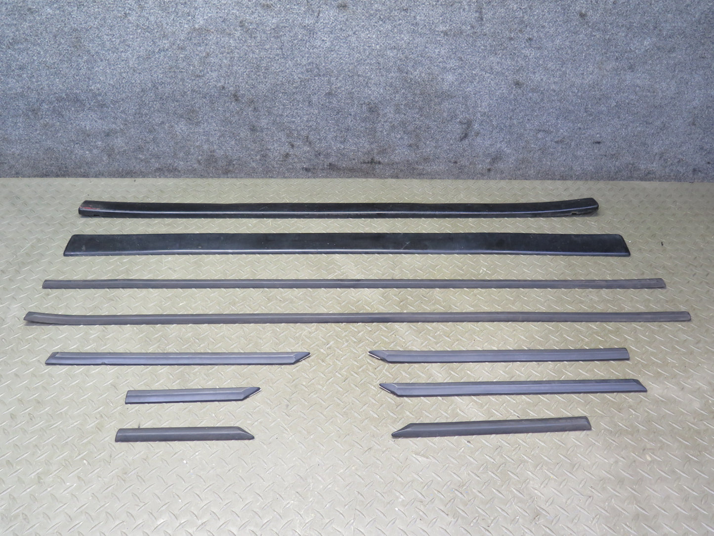86-88 VW Scirocco MK2 16V 10pcs Left Right Door Body Fender Trim Molding Set OEM