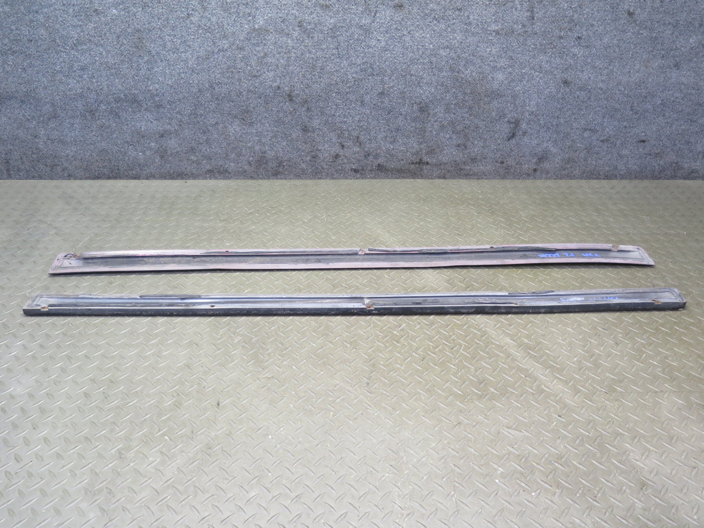 86-88 VW Scirocco MK2 16V 10pcs Left Right Door Body Fender Trim Molding Set OEM
