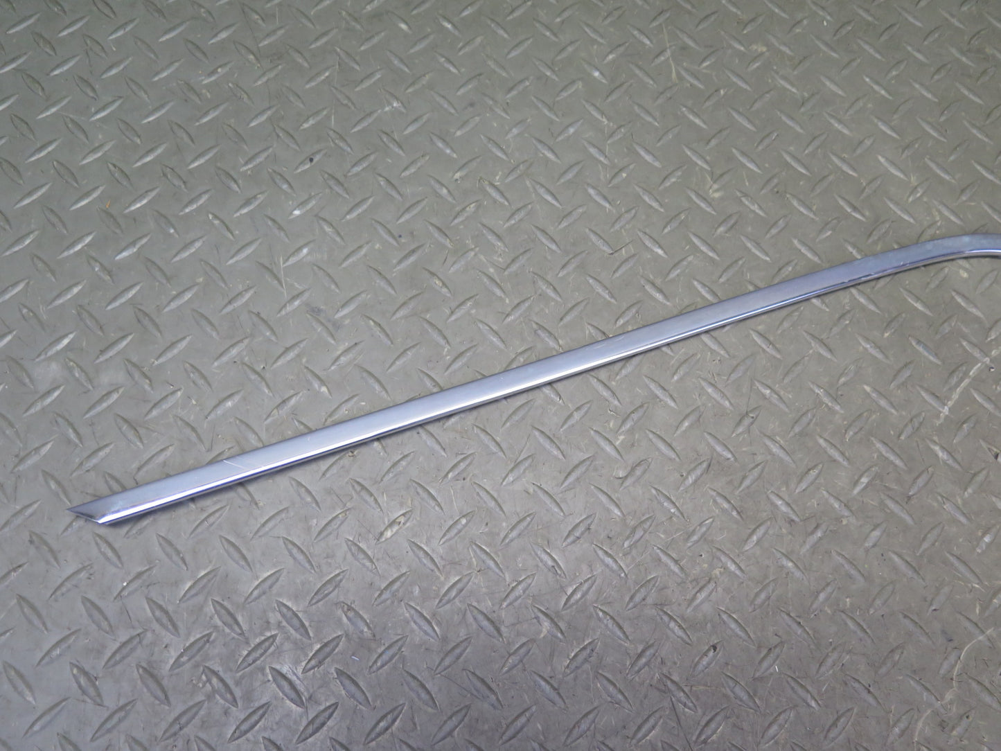 74-83 Mercedes W123 Front Right Door Window Chrome Trim Cover Molding Set OEM