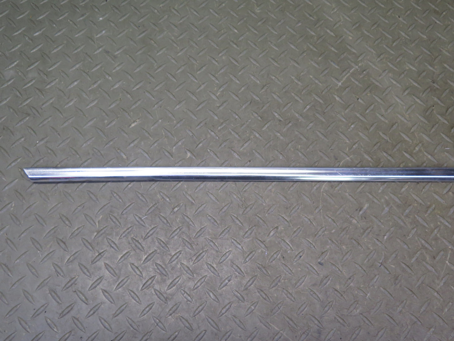 74-83 Mercedes W123 Front Right Door Window Chrome Trim Cover Molding Set OEM