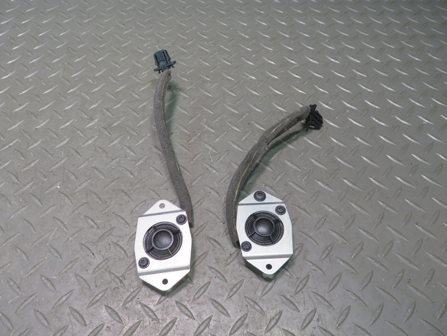 2006-2012 Bentley Flying Spur Left & Right Side Door Audio Tweeter Speaker Set