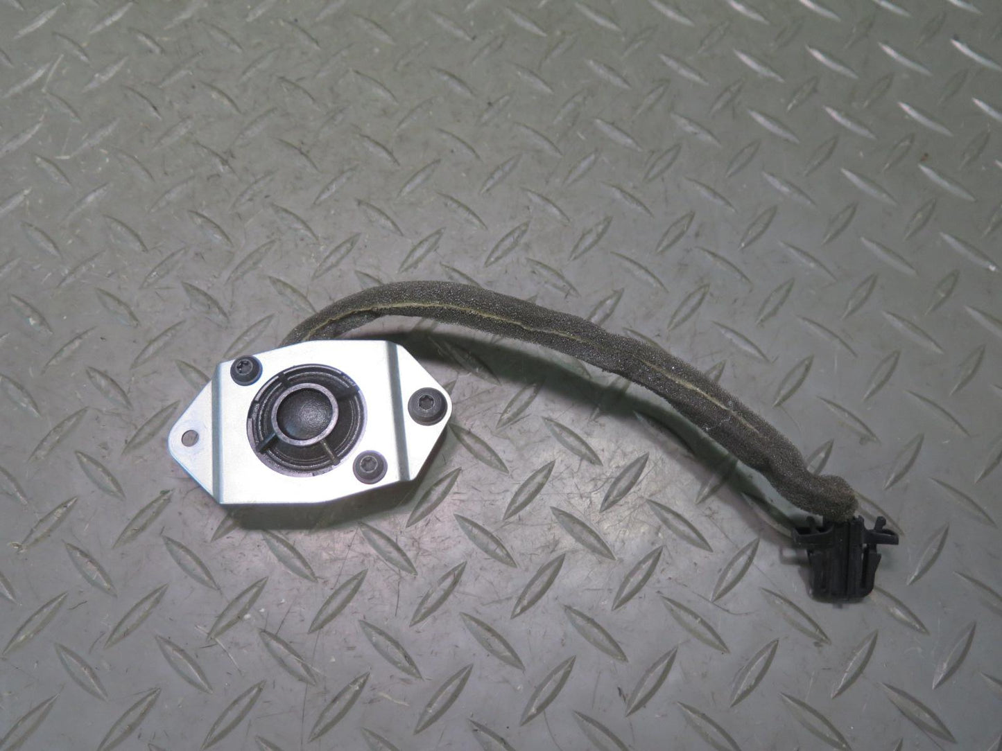 2006-2012 Bentley Flying Spur Left & Right Side Door Audio Tweeter Speaker Set
