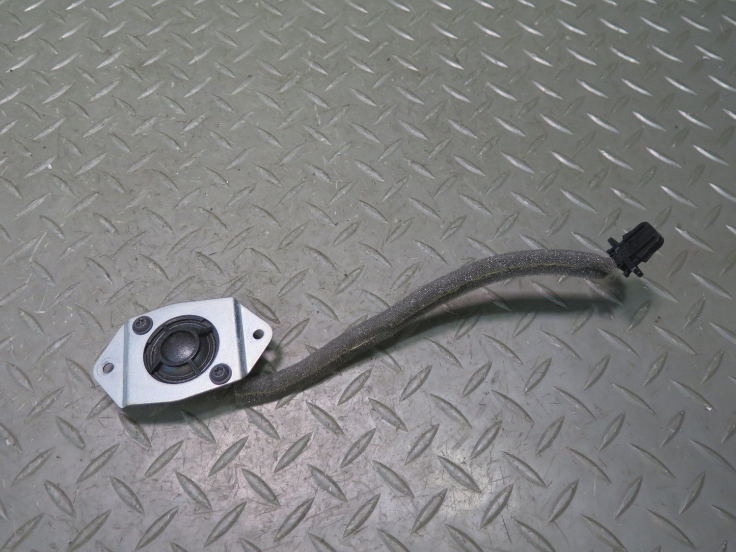 2006-2012 Bentley Flying Spur Left & Right Side Door Audio Tweeter Speaker Set